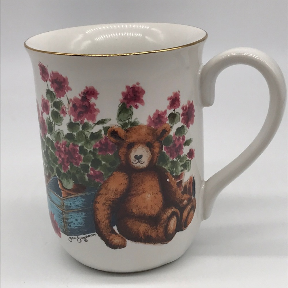 Otagira Coffee Cup Bear and Roses Tea cup Heart Prints. Jan Jameson design